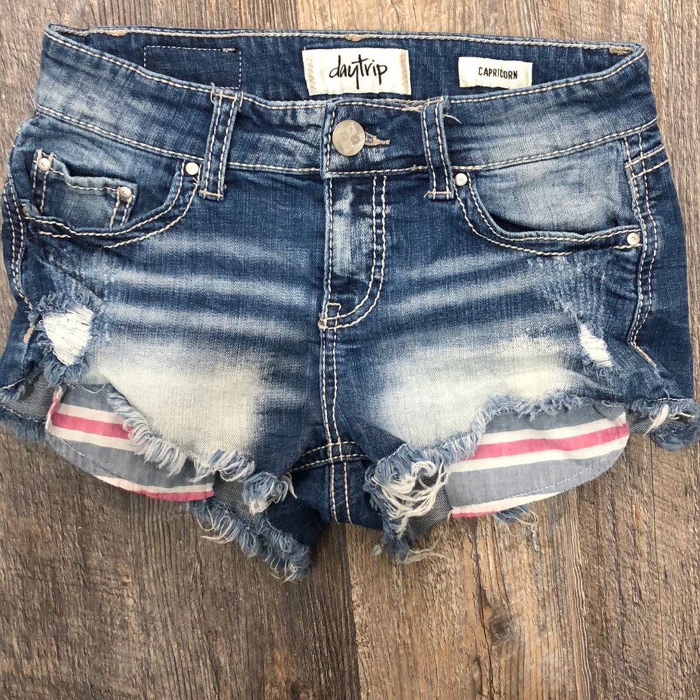 Daytrip shorts with Red, White & Blue pockets.